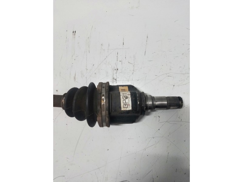 Recambio de transmision delantera derecha para toyota yaris (ncp1/nlp1/scp1) 1.4 d-4d linea luna referencia OEM IAM DP31  