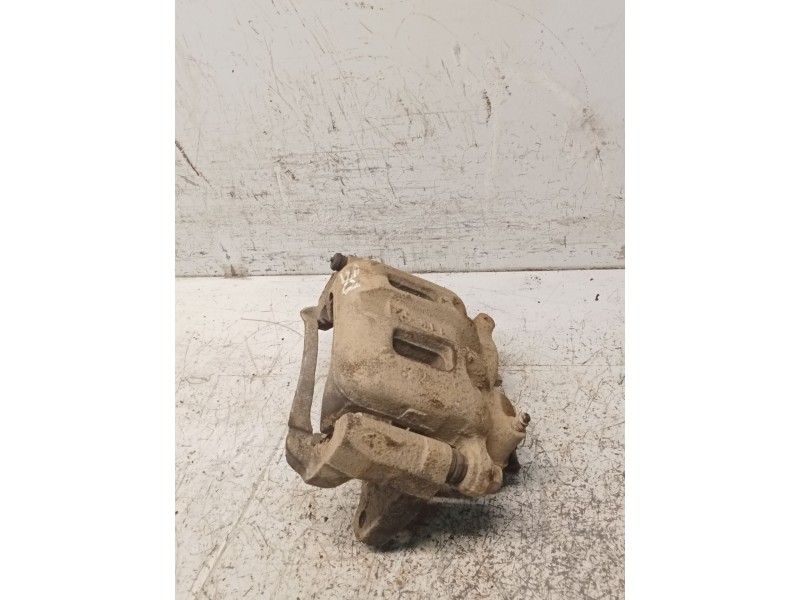 Recambio de pinza freno delantera derecha para mitsubishi montero iv (v8_w, v9_w) 3.2 di-d 4wd (v98w, v88w) referencia OEM IAM F