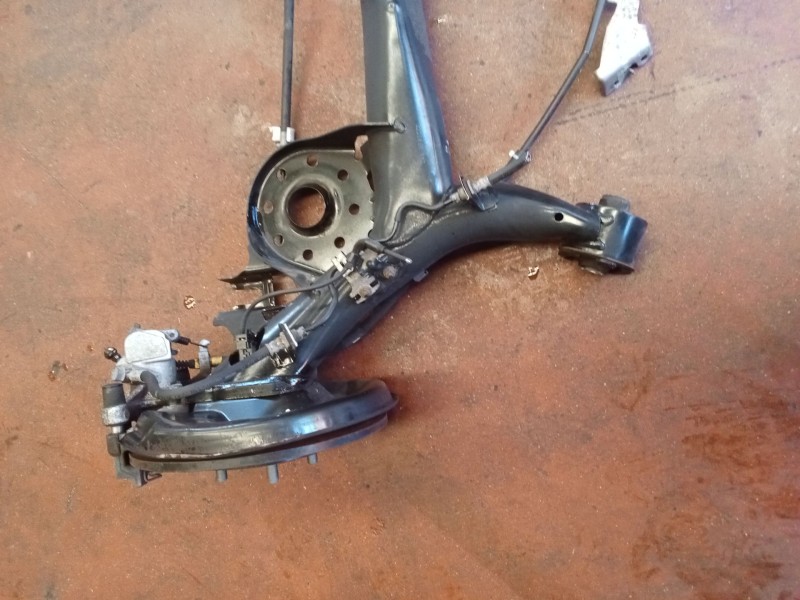 Recambio de puente trasero para toyota yaris active referencia OEM IAM   DISCO/ABS