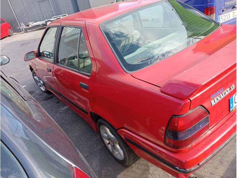 renault 19 (b/c/l53) del año 1992