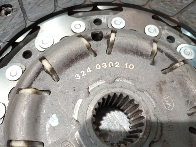 Recambio de kit embrague para audi a3 (8l) referencia OEM IAM 324030210 124032110 