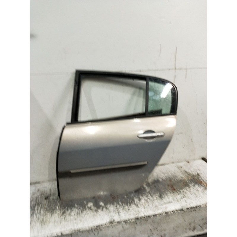 Recambio de puerta trasera izquierda para renault megane ii classic berlina confort authentique referencia OEM IAM  4p 
