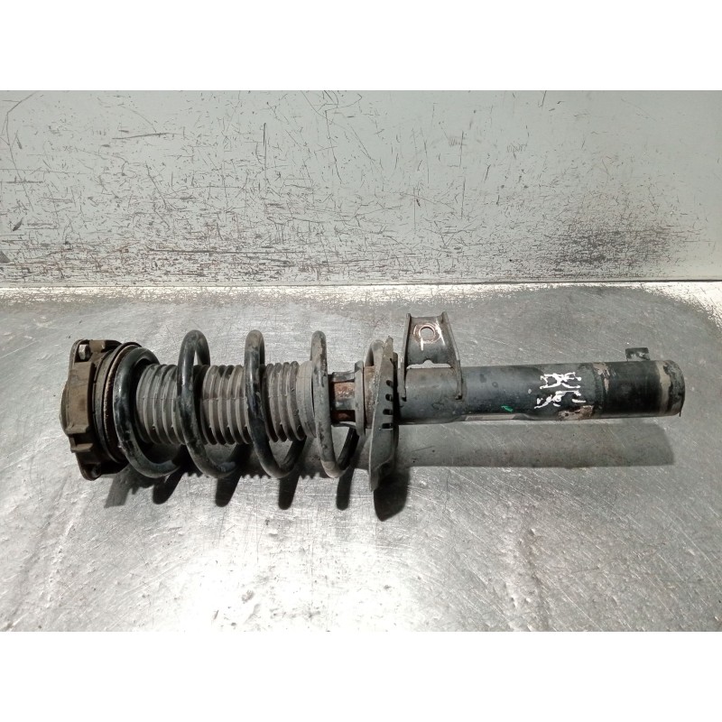 Recambio de amortiguador delantero derecho para seat alhambra (710, 711) 2.0 tdi referencia OEM IAM 7N0413031J  