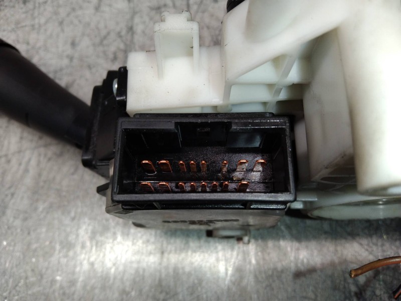 Recambio de mando luces para kia sportage 2.0 crdi referencia OEM IAM   