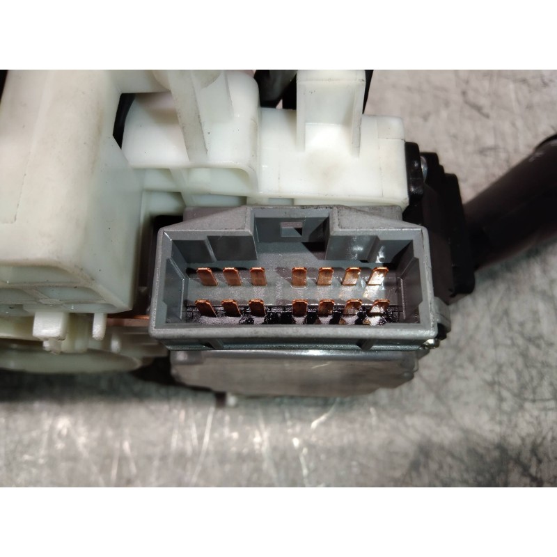 Recambio de mando luces para kia sportage 2.0 crdi referencia OEM IAM   