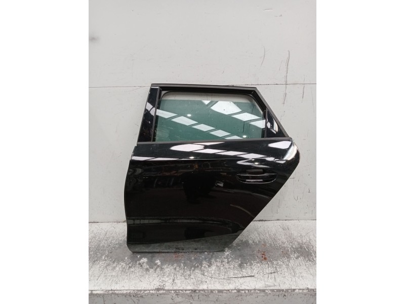 Recambio de puerta trasera izquierda para seat leon sportstourer (kl8) referencia OEM IAM   
