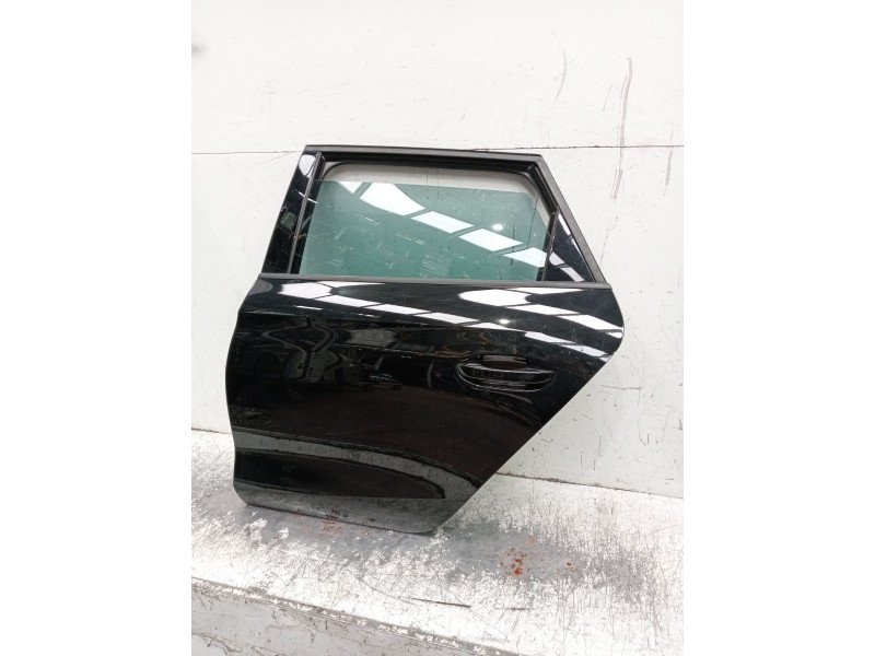 Recambio de puerta trasera izquierda para seat leon sportstourer (kl8) referencia OEM IAM   
