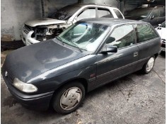 opel astra f berlina del año 1992