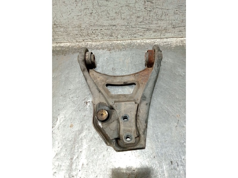 Recambio de brazo suspension inferior delantero derecho para renault clio i (b/c57_, 5/357_) 1.4 referencia OEM IAM   