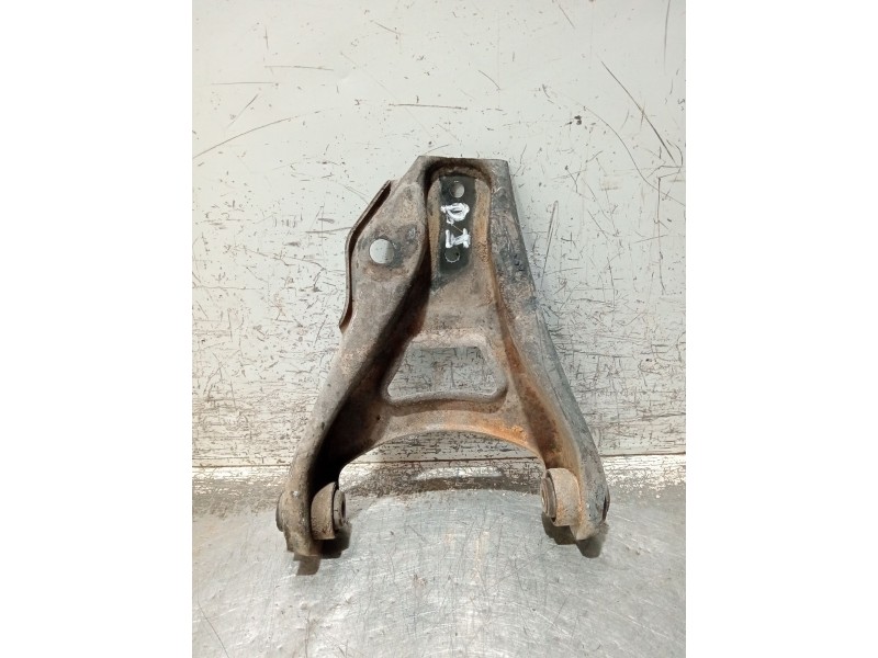 Recambio de brazo suspension inferior delantero izquierdo para renault clio i (b/c57_, 5/357_) 1.4 referencia OEM IAM   