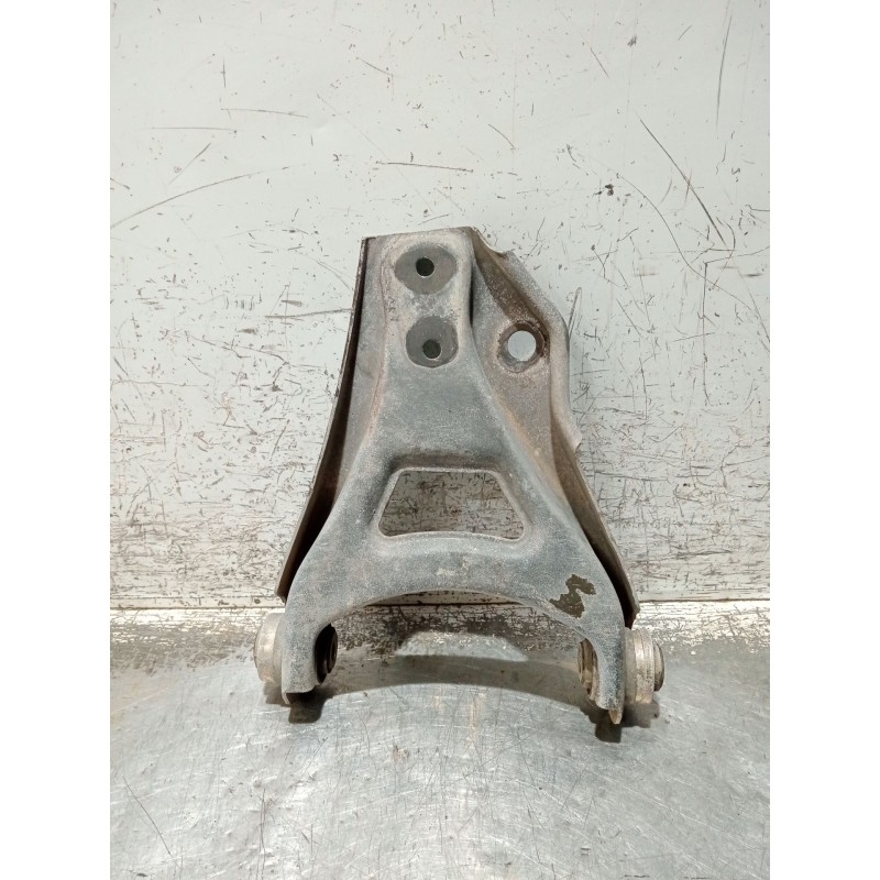 Recambio de brazo suspension inferior delantero izquierdo para renault clio i (b/c57_, 5/357_) 1.4 referencia OEM IAM   