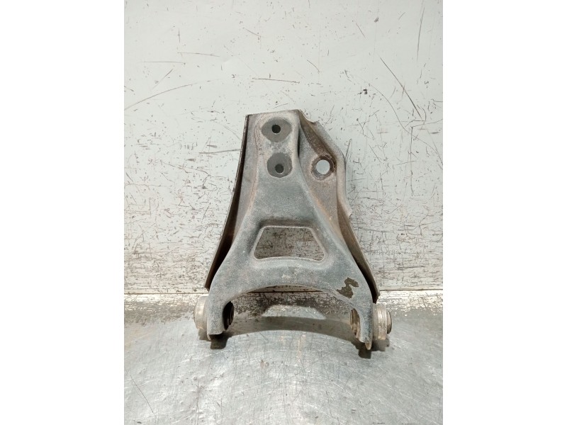 Recambio de brazo suspension inferior delantero izquierdo para renault clio i (b/c57_, 5/357_) 1.4 referencia OEM IAM   