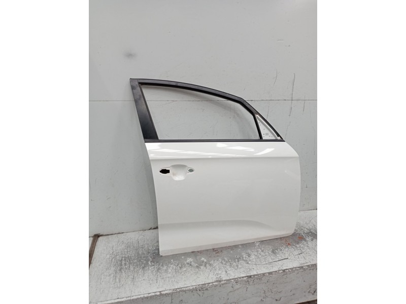 Recambio de puerta delantera derecha para kia carens ( ) referencia OEM IAM  5p 