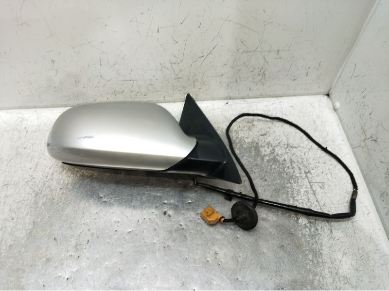 Recambio de retrovisor derecho para audi a8 (4e2) 4.2 quattro referencia OEM IAM  ELÉCTRICO 
