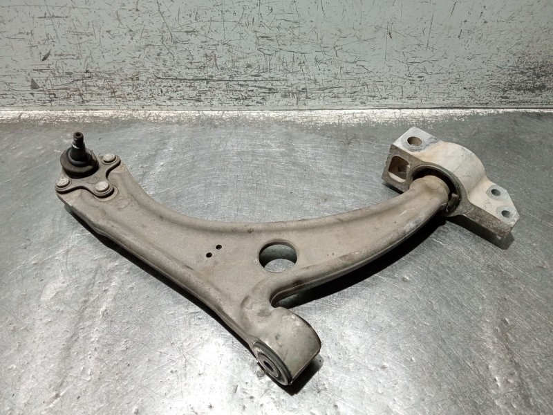 Recambio de brazo suspension inferior delantero derecho para seat alhambra (710, 711) 2.0 tdi referencia OEM IAM 3C0153D  