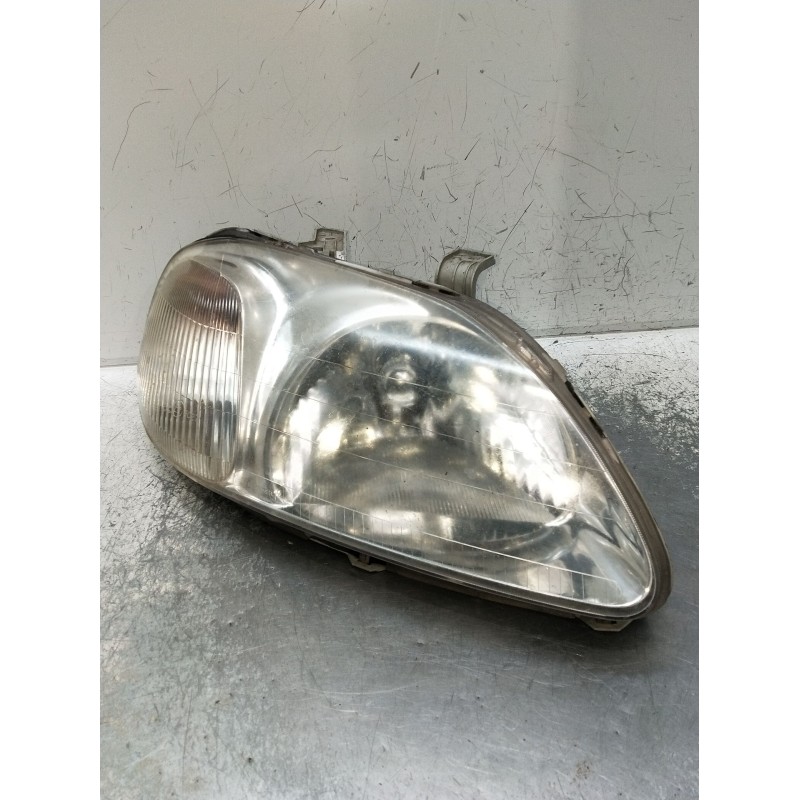 Recambio de faro derecho para honda civic vi hatchback (ej, ek) 1.5 i (ek3) referencia OEM IAM 88203030D  