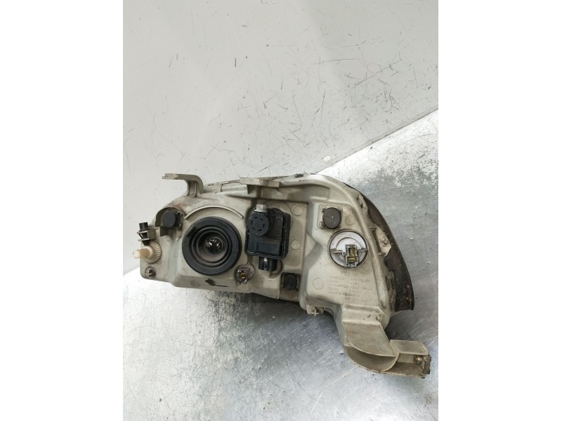 Recambio de faro derecho para honda civic vi hatchback (ej, ek) 1.5 i (ek3) referencia OEM IAM 88203030D  