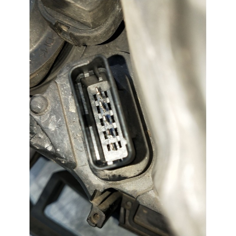 Recambio de faro derecho para renault megane ii station wagon (km0/1_) 1.5 dci (km1f) referencia OEM IAM 893127408200412742F  