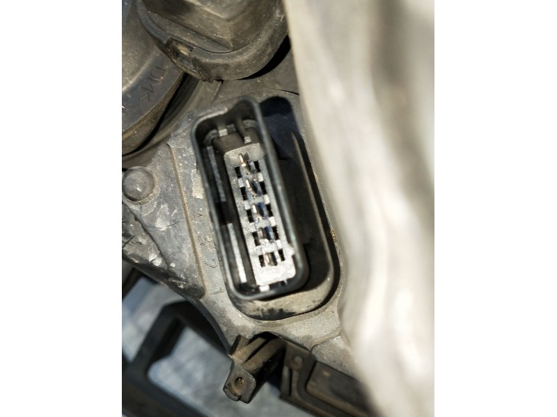 Recambio de faro derecho para renault megane ii station wagon (km0/1_) 1.5 dci (km1f) referencia OEM IAM 893127408200412742F  