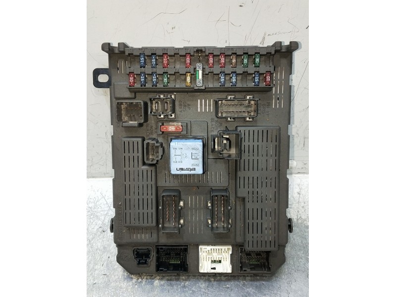 Recambio de caja reles / fusibles para citroën c5 i (dc_) 2.0 16v (dcrfnc, dcrfnf) referencia OEM IAM 96474482  