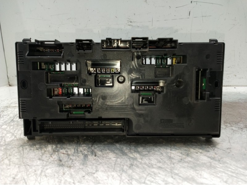Recambio de caja reles / fusibles para bmw serie 5 lim. (f10) 525d xdrive referencia OEM IAM 23071203273648925281501  