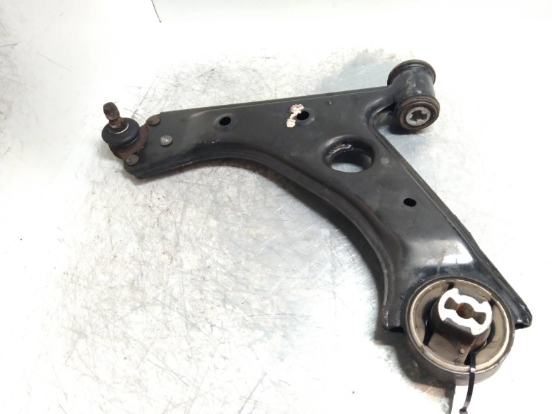 Recambio de brazo suspension inferior delantero izquierdo para peugeot bipper tepee active referencia OEM IAM   