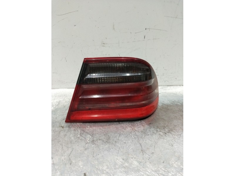 Recambio de piloto trasero derecho para mercedes-benz clase e (w210) berlina diesel 270 cdi (210.016) referencia OEM IAM a210820