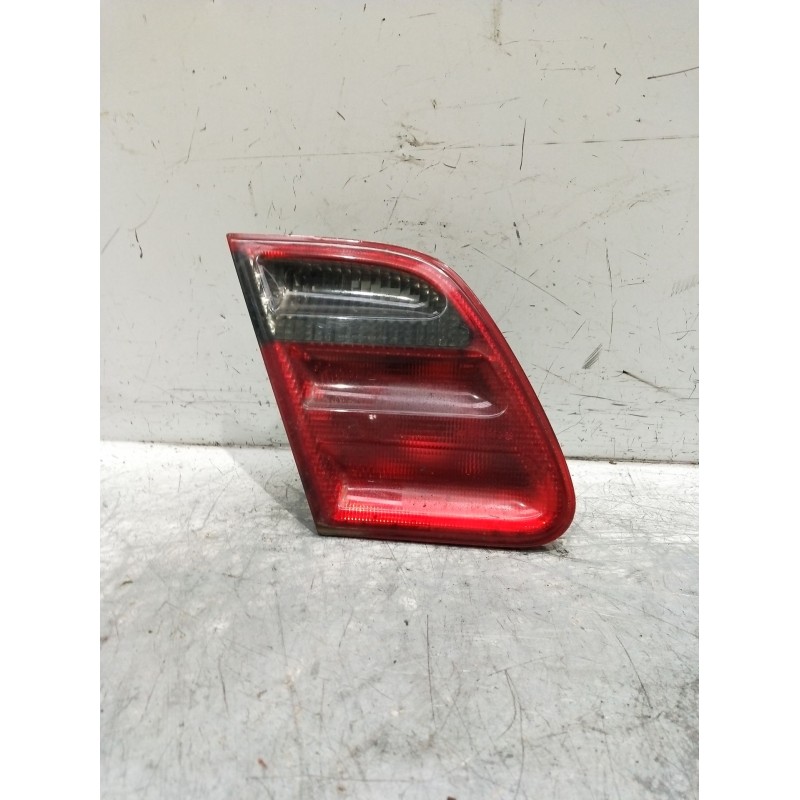 Recambio de piloto trasero izquierdo interior para mercedes-benz clase e (w210) berlina diesel 270 cdi (210.016) referencia OEM 