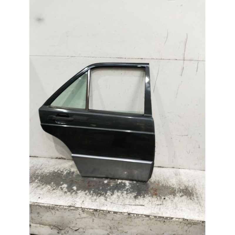 Recambio de puerta trasera derecha para mercedes-benz clase c (w201) berlina referencia OEM IAM  4p 