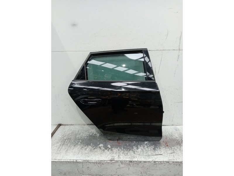 Recambio de puerta trasera derecha para seat leon sportstourer (kl8) referencia OEM IAM   
