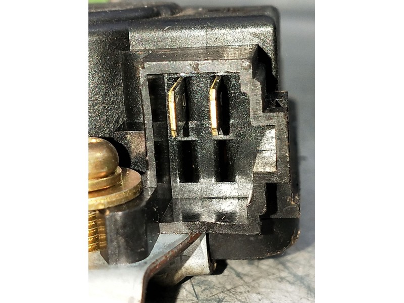 Recambio de motor cierre centralizado delantero derecho para mitsubishi montero (v20/v40) referencia OEM IAM  3p 