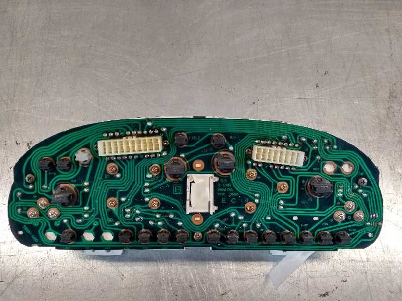 Recambio de cuadro instrumentos para kia clarus 1.8 cat referencia OEM IAM K9AAA 60729 