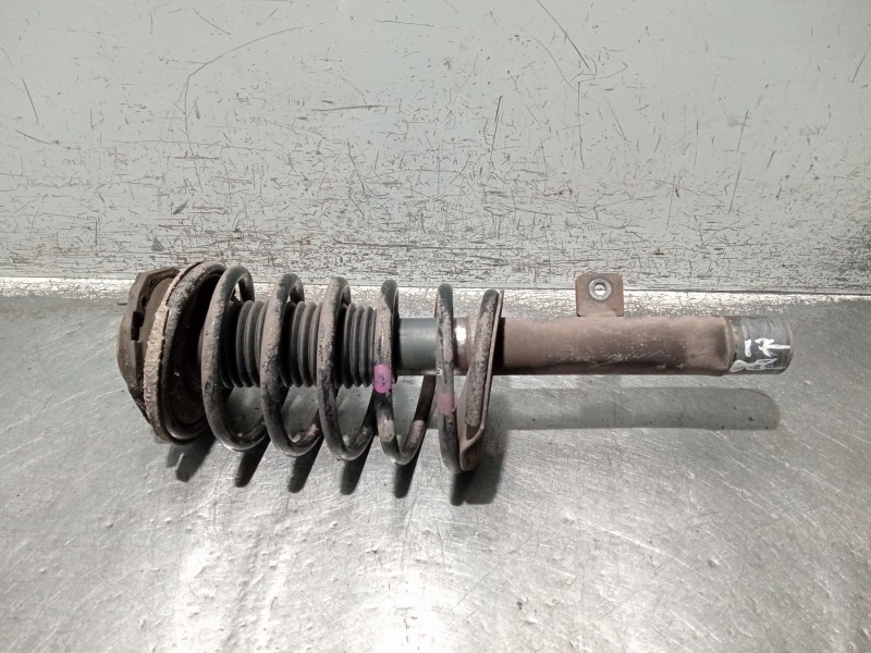 Recambio de amortiguador delantero izquierdo para peugeot partner (s2) combi plus referencia OEM IAM   