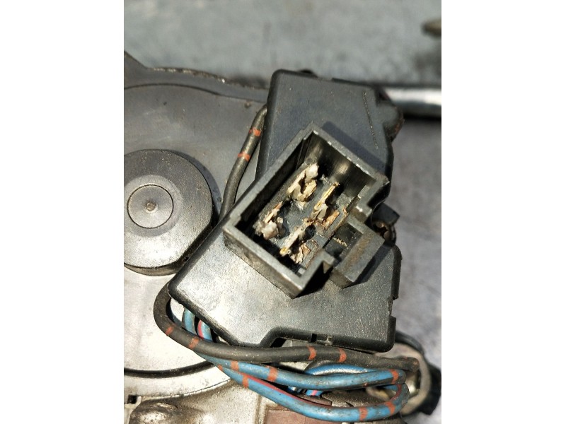 Recambio de motor limpia delantero para mitsubishi montero (v20/v40) referencia OEM IAM mb6232878491006121  