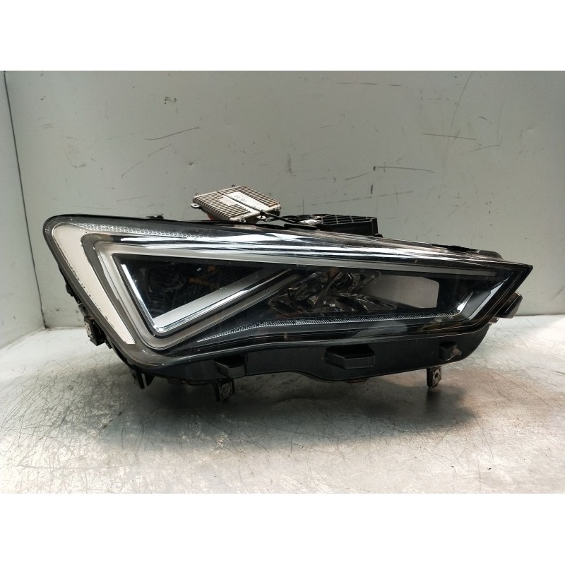 Recambio de faro derecho para cupra formentor referencia OEM IAM 5fg941008fl316841 xenon 