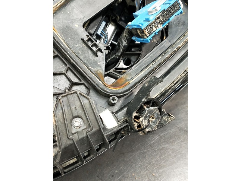 Recambio de faro izquierdo para mercedes-benz clase c (w206) c 220 d referencia OEM IAM 5fg941007fl316840  