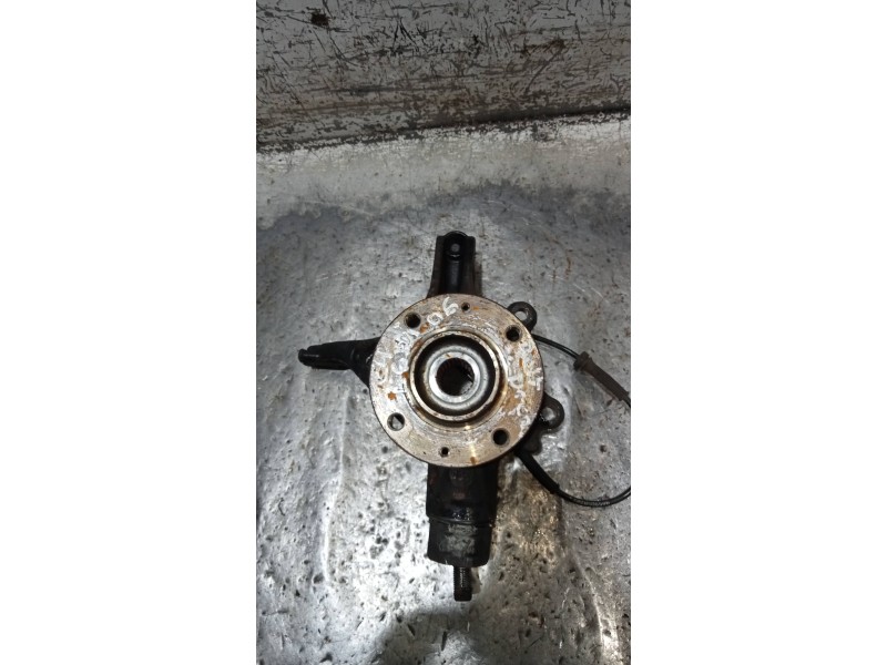 Recambio de mangueta delantera derecha para citroen c4 berlina cool referencia OEM IAM   