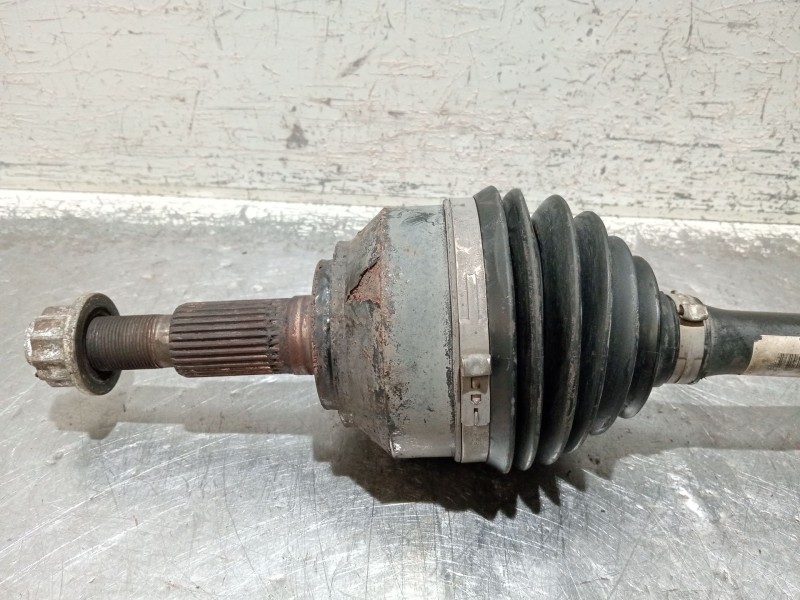 Recambio de transmision delantera izquierda para volkswagen touareg (7la) referencia OEM IAM 7L6407271A  