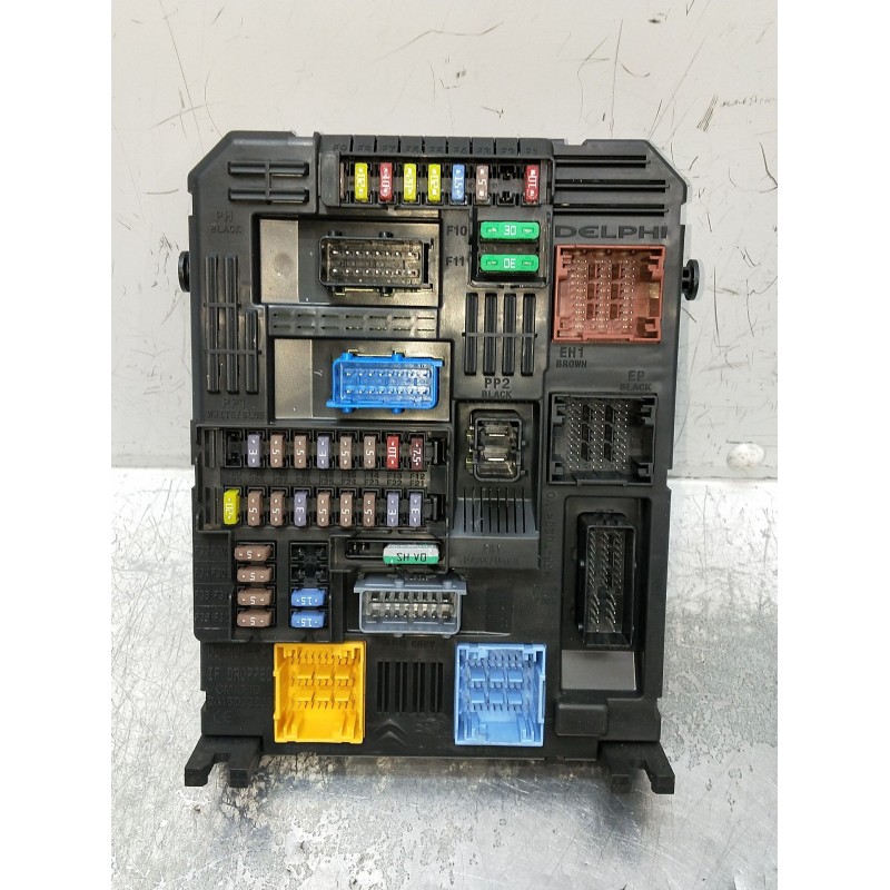Recambio de caja reles / fusibles para citroën c4 spacetourer 1.2 referencia OEM IAM 983070778000  