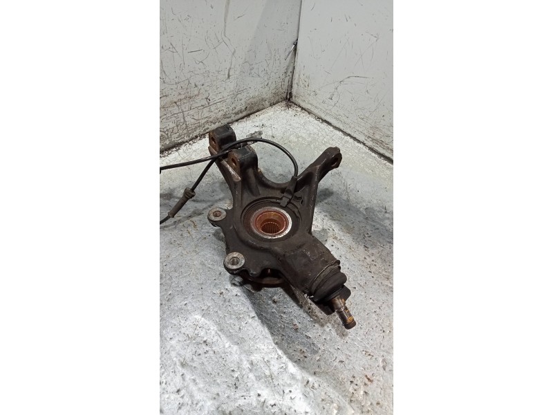 Recambio de mangueta delantera derecha para citroen c4 berlina cool referencia OEM IAM   