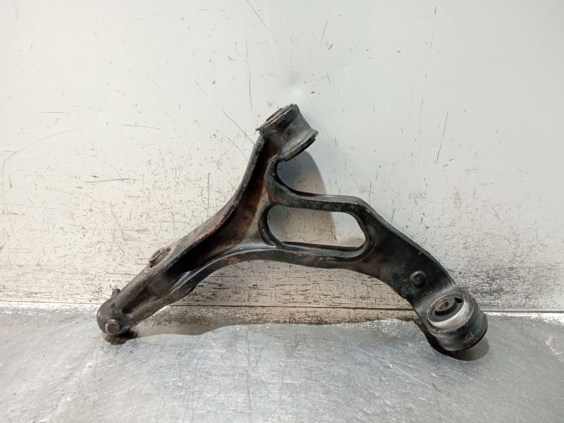 Recambio de brazo suspension inferior delantero izquierdo para volkswagen touareg (7la) referencia OEM IAM 7L0407153A  