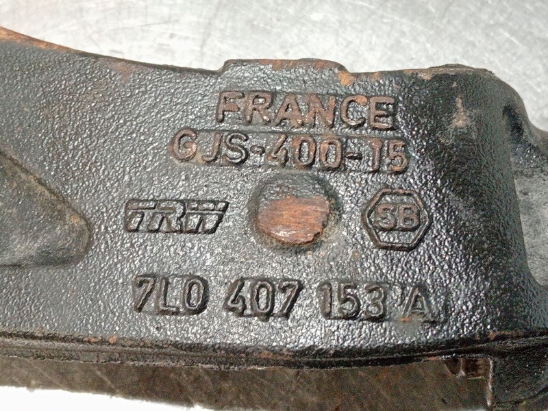 Recambio de brazo suspension inferior delantero izquierdo para volkswagen touareg (7la) referencia OEM IAM 7L0407153A  