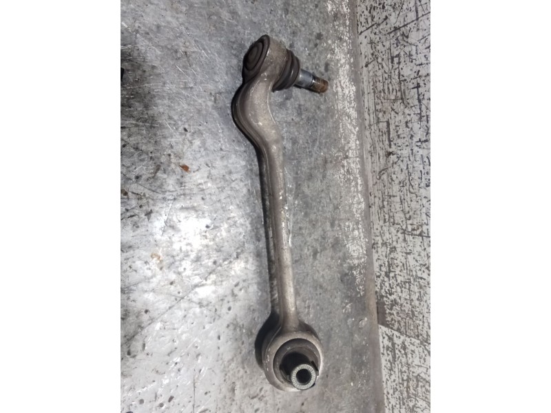 Recambio de brazo suspension superior delantero derecho para bmw serie 1 berlina (e81/e87) 120d referencia OEM IAM   