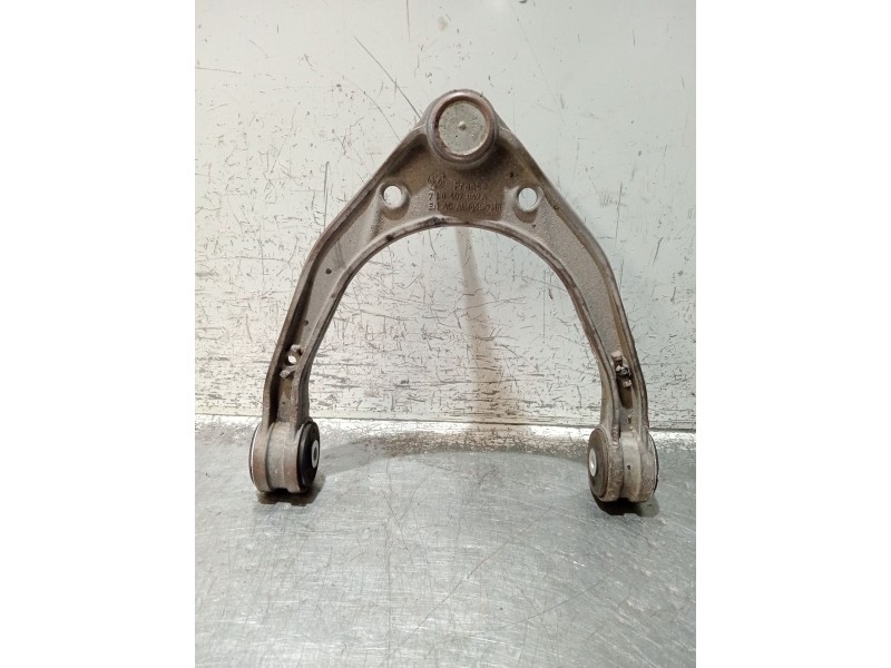 Recambio de brazo suspension superior delantero derecho para volkswagen touareg (7la) referencia OEM IAM 7L0407047A  