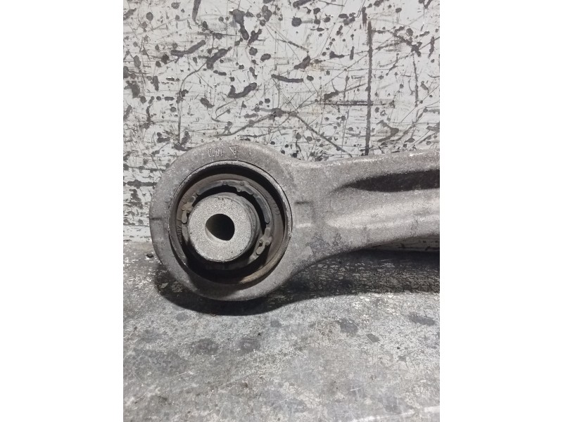 Recambio de brazo suspension inferior delantero izquierdo para audi a6 berlina (4f2) 2.0 tdi referencia OEM IAM   