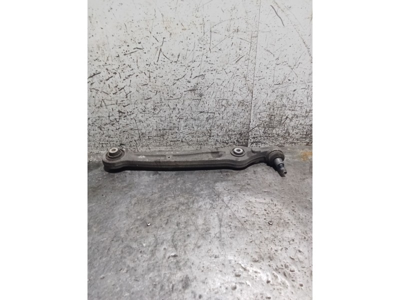 Recambio de brazo suspension inferior delantero izquierdo para audi a6 berlina (4f2) 2.0 tdi referencia OEM IAM   