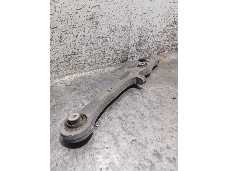 Recambio de brazo suspension inferior delantero derecho para audi a6 berlina (4f2) 2.0 tdi referencia OEM IAM   