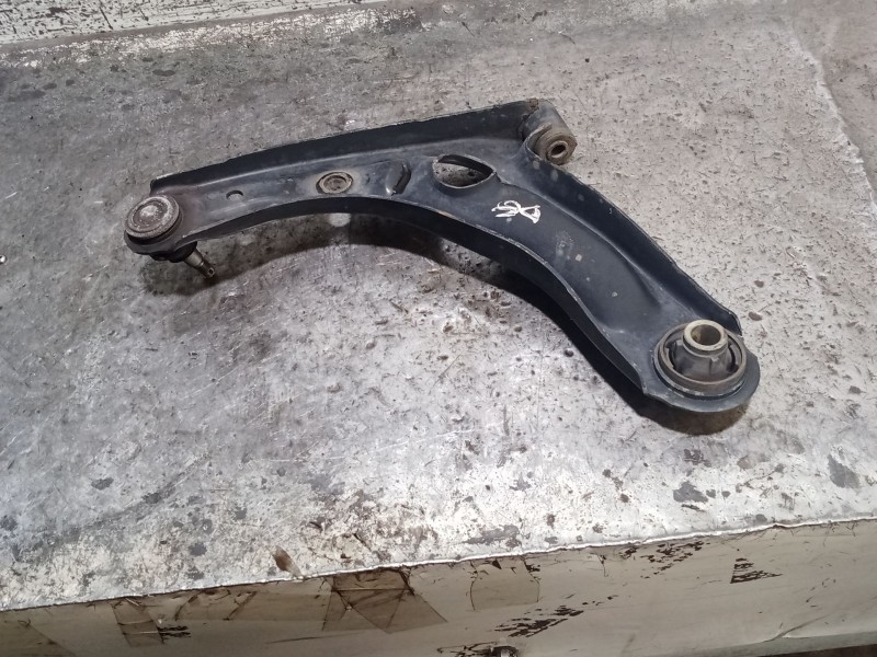 Recambio de brazo suspension inferior delantero derecho para citroën c1 seduction referencia OEM IAM   