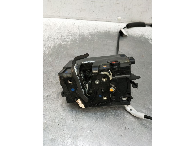 Recambio de motor cierre centralizado trasero izquierdo para citroën c4 spacetourer 1.2 referencia OEM IAM 9826136980  