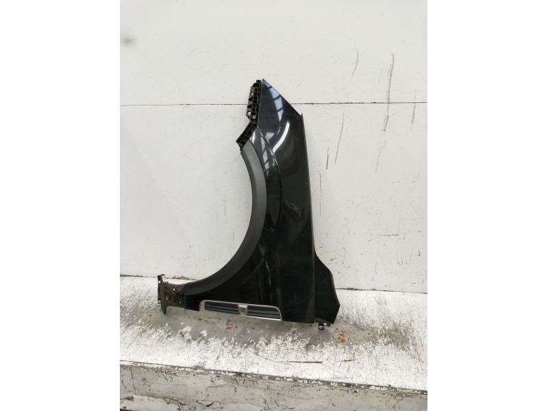 Recambio de aleta delantera izquierda para opel antara cosmo 4x4 referencia OEM IAM   